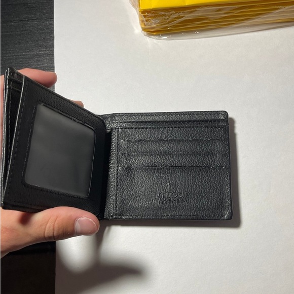 Gucci wallet - Picture 4 of 5